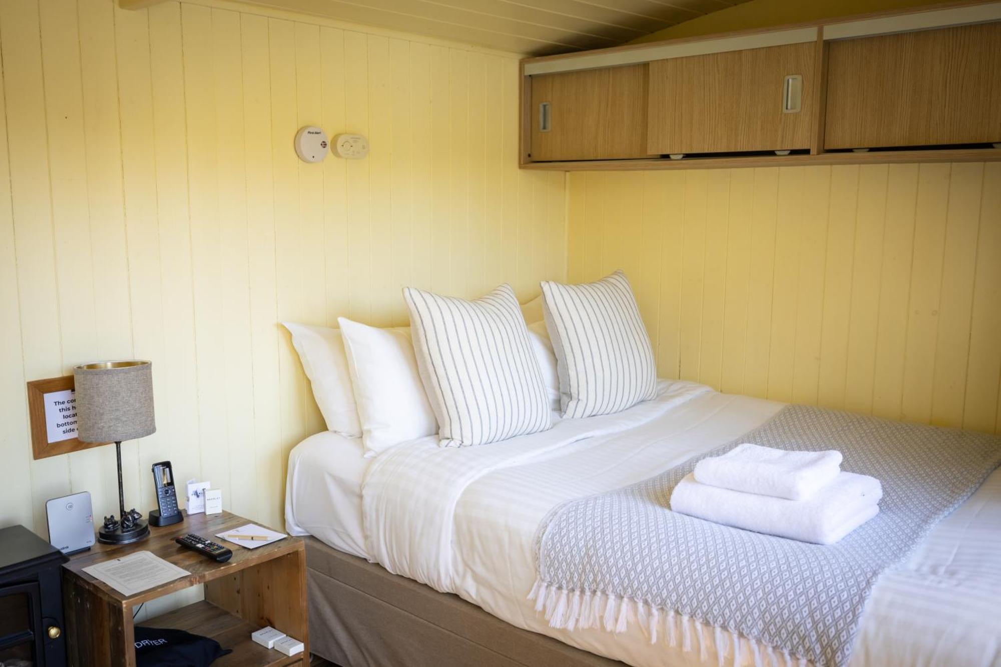 Tewinbury Farm Hotel Room photo