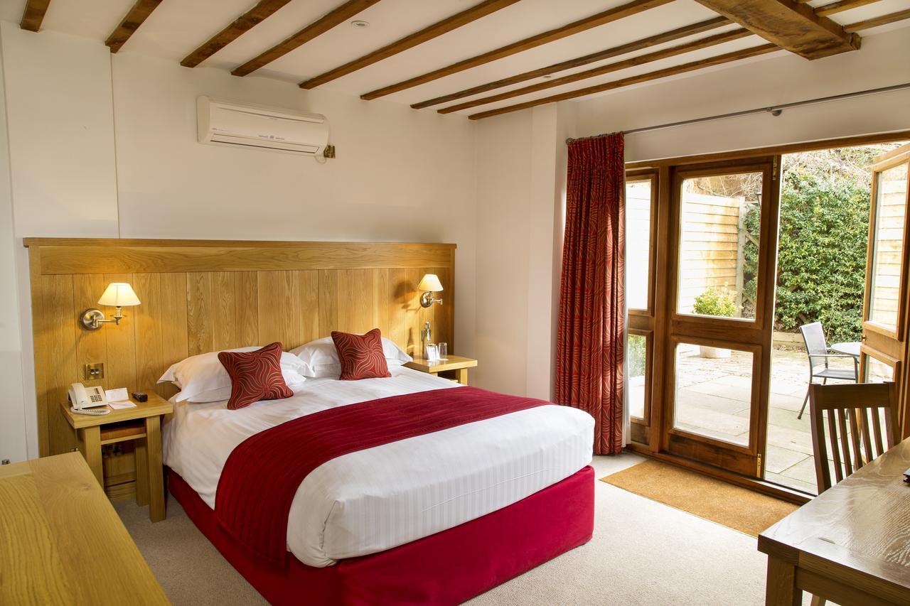 Tewinbury Farm Hotel Room photo